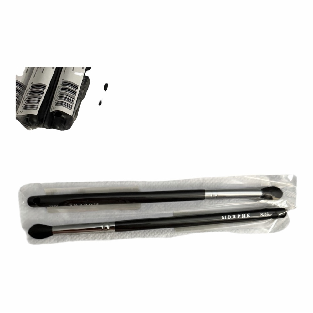 Morphe M330 Black Makeup Brush - Set of 2 - Picture 4 of 5
